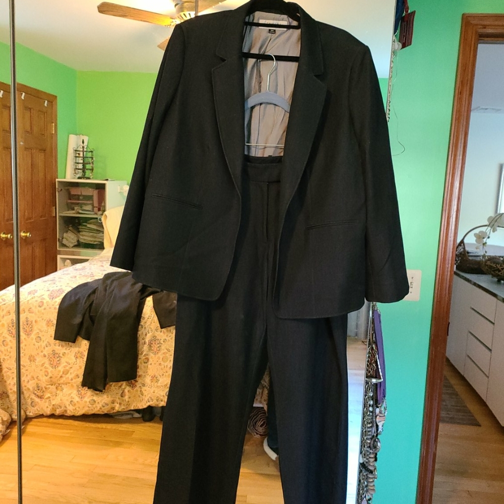 Suit